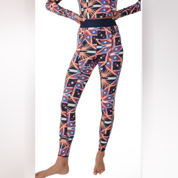 NWOT - FP Movement - Fireside Printed Base Layer Leggings Pants β€οΈπ€π - Picture 3 of 14
